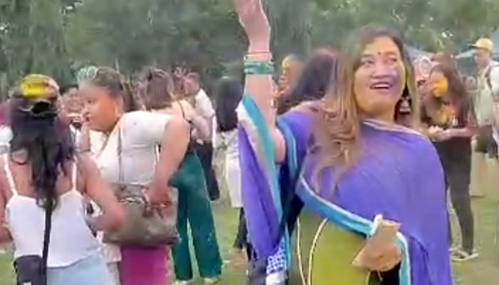 Ratusan Turis India Rayakan Holi Colour Festival di Bali, Warna-warni Holi sebagai Simbol Persahabatan