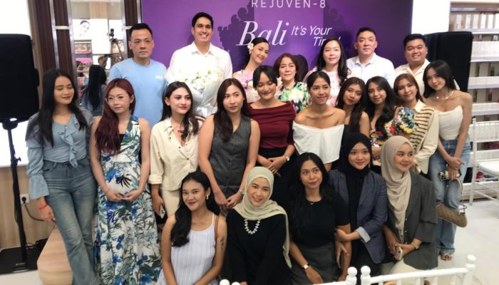 7 Artis Indonesia Luncurkan Produk Skin Care di Bali